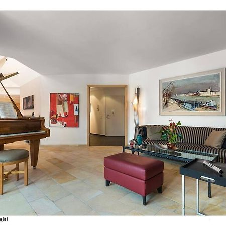 City, Lake And Luxury Zurich Exterior photo